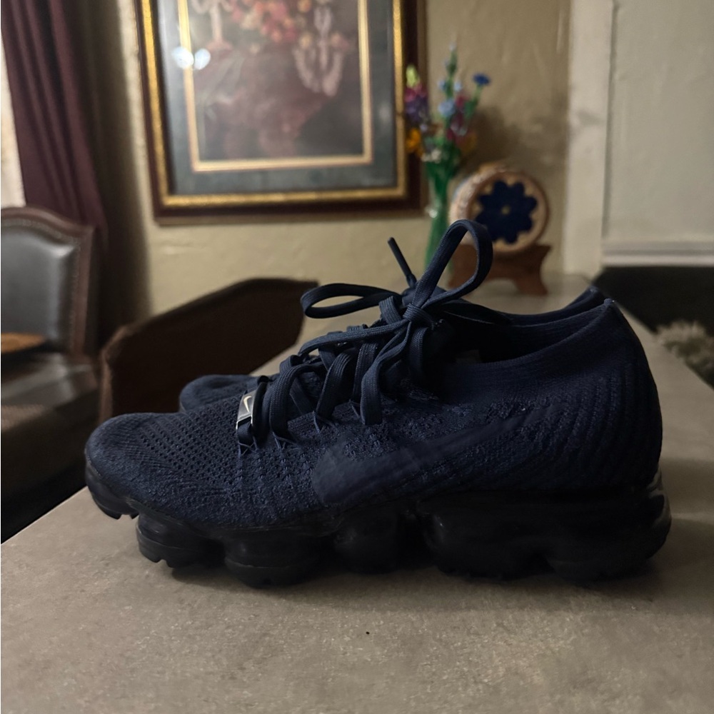 Women’s Navy Nike Vapor Max